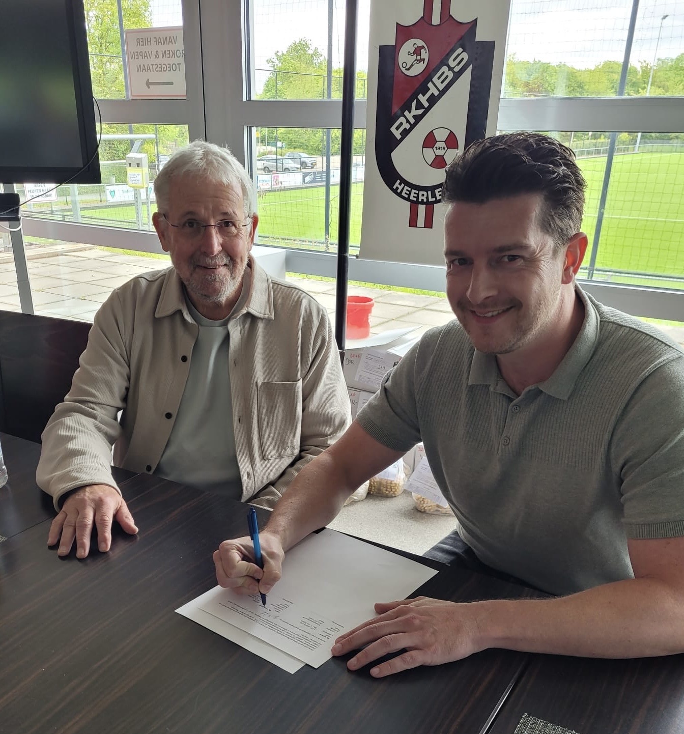 Thom van Bijnen van Lef Makelaardij Top-sponsor